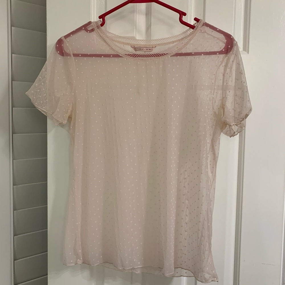 Pink texture dotted top